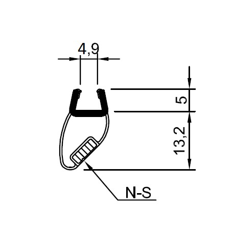 Magnetic door seal