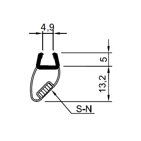 Magnetic door seal